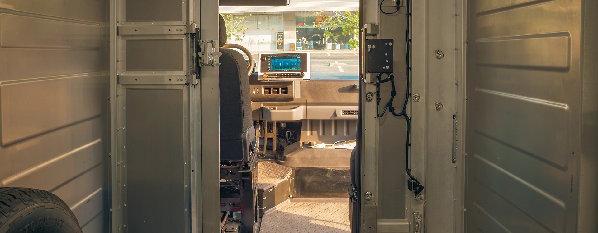 Chevrolet BrightDrop 400 - מבט פנים