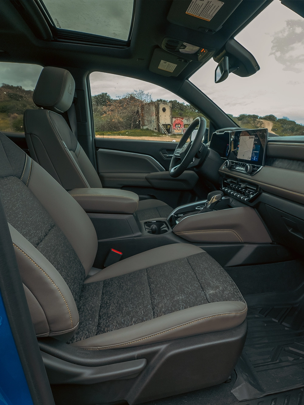 Chevrolet Colorado ZR2 Bison AEV - תא נהג