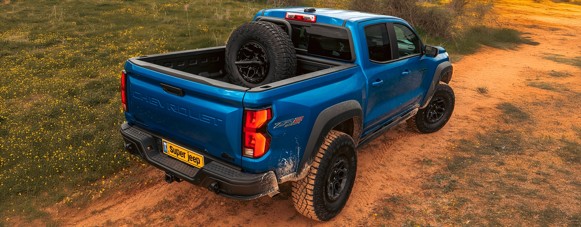 Chevrolet Colorado ZR2 Bison AEV - מבט על מרחפן