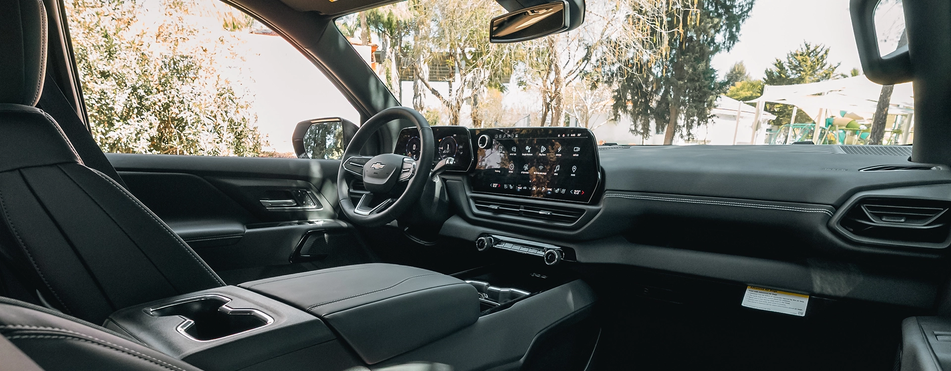 Chevrolet Silverado EV LT - דשבורד ומסך מולטימדיה