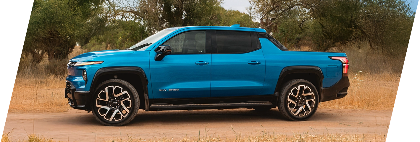 chevrolet-silverado-ev-rst-blue-category-slider