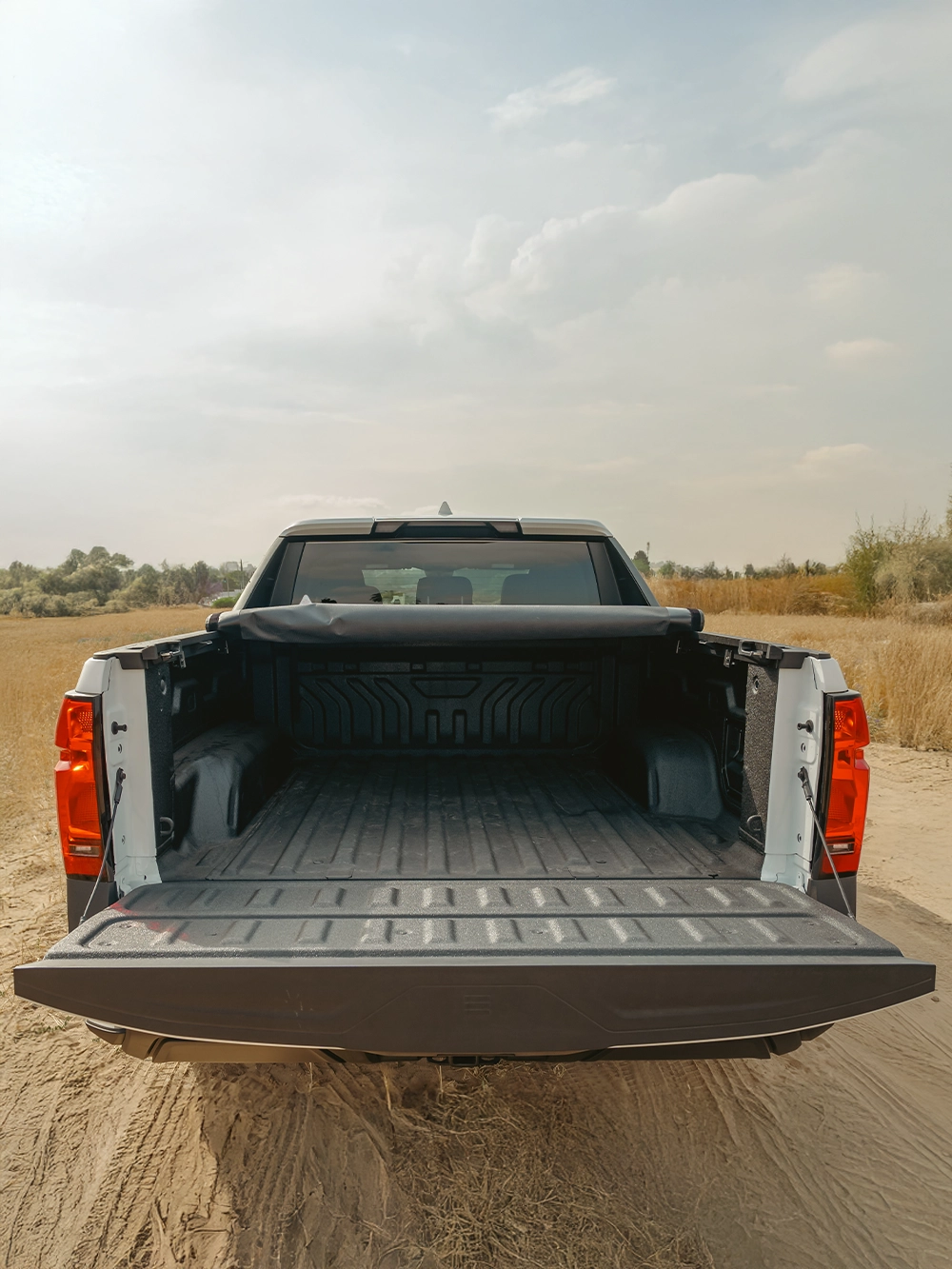 Chevrolet Silverado EV WT - ארגז פתוח