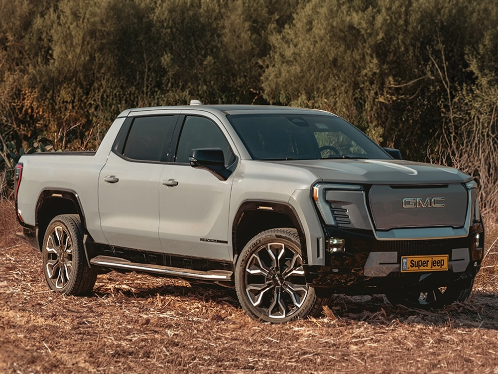 GMC Sierra Denali EV - מבט צד מובייל