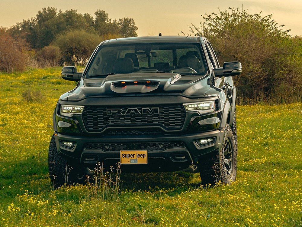 RAM 1500 RHO - מבט קדמי