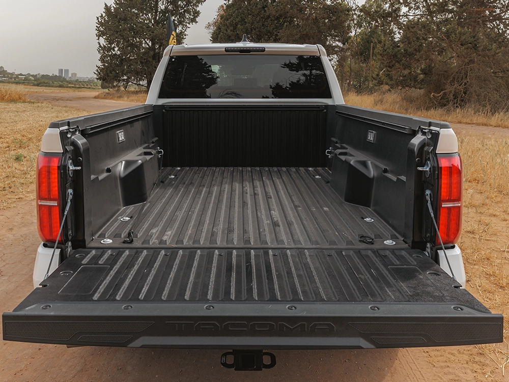 Toyota Tacoma TRD Sport - ארגז פתוח