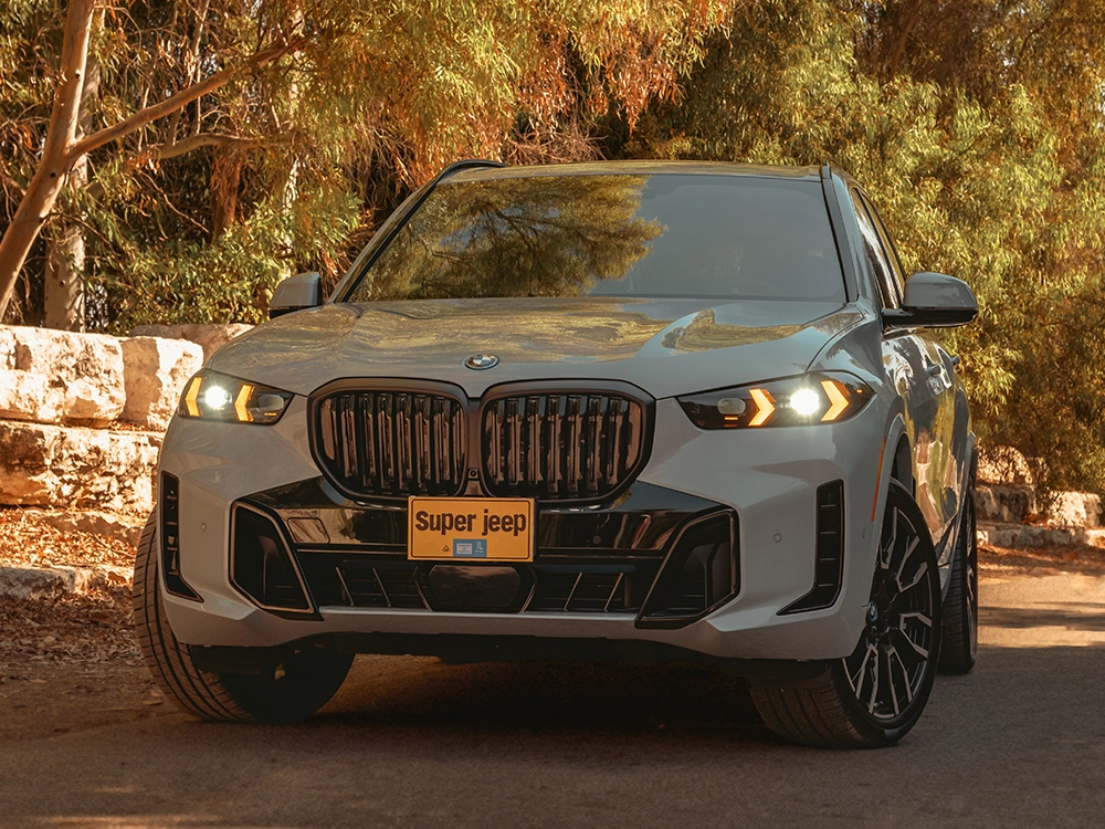 BMW X5 xDrive50e - מבט קדמי