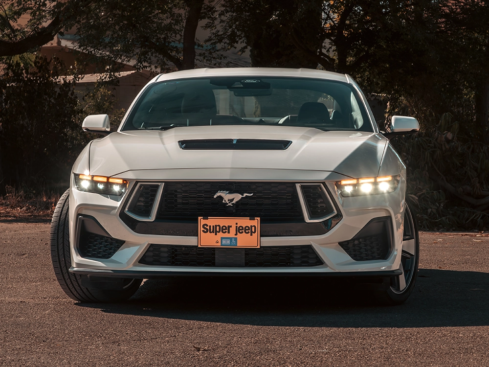 Ford Mustang GT - מבט קדמי