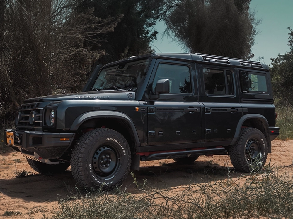 Ineos Grenadier Trailmaster - מבט צד - מובייל