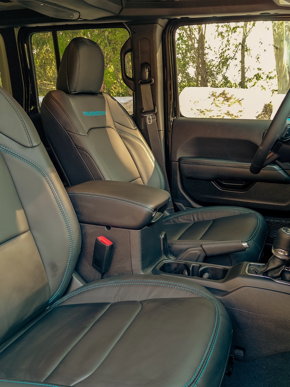 Jeep Wrangler Rubicon X 4xe - תא נהג