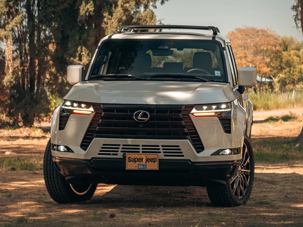Lexus GX 550 Luxury Plus - מבט קדמי