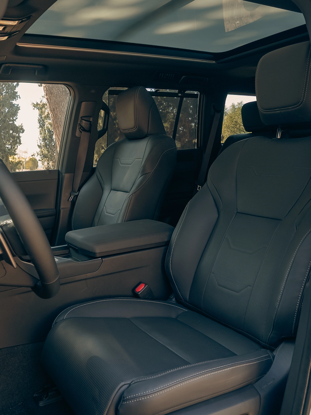 Lexus GX 550 Luxury Plus - תא נהג