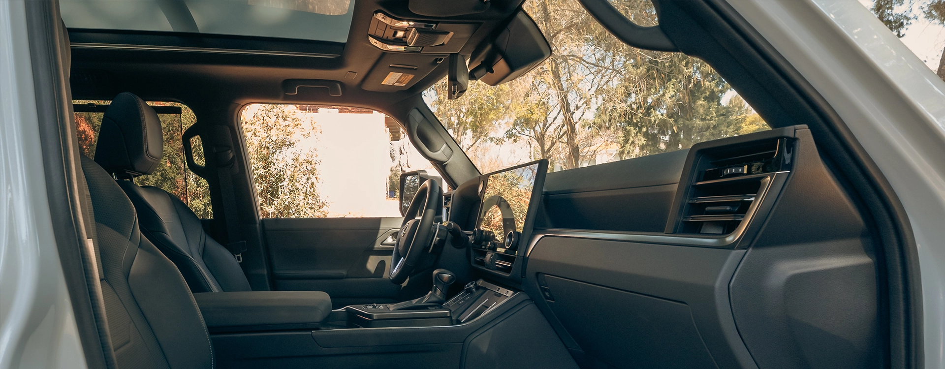 Lexus GX 550 Luxury Plus - דשבורד ומסך מולטימדיה