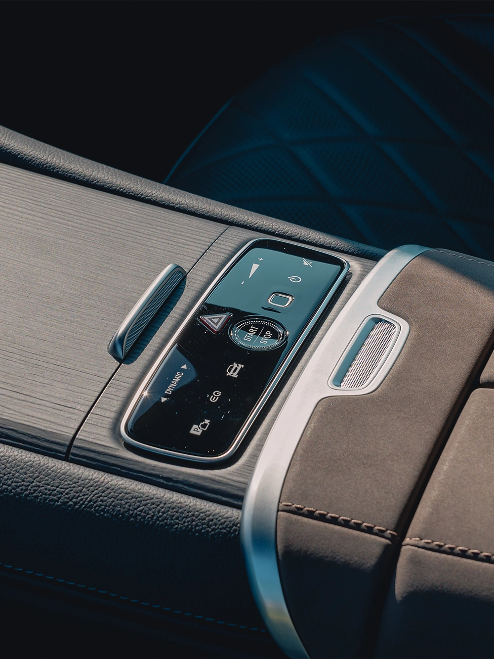 Mercedes-Benz EQS 580 4MATIC SUV - תקריב פנים