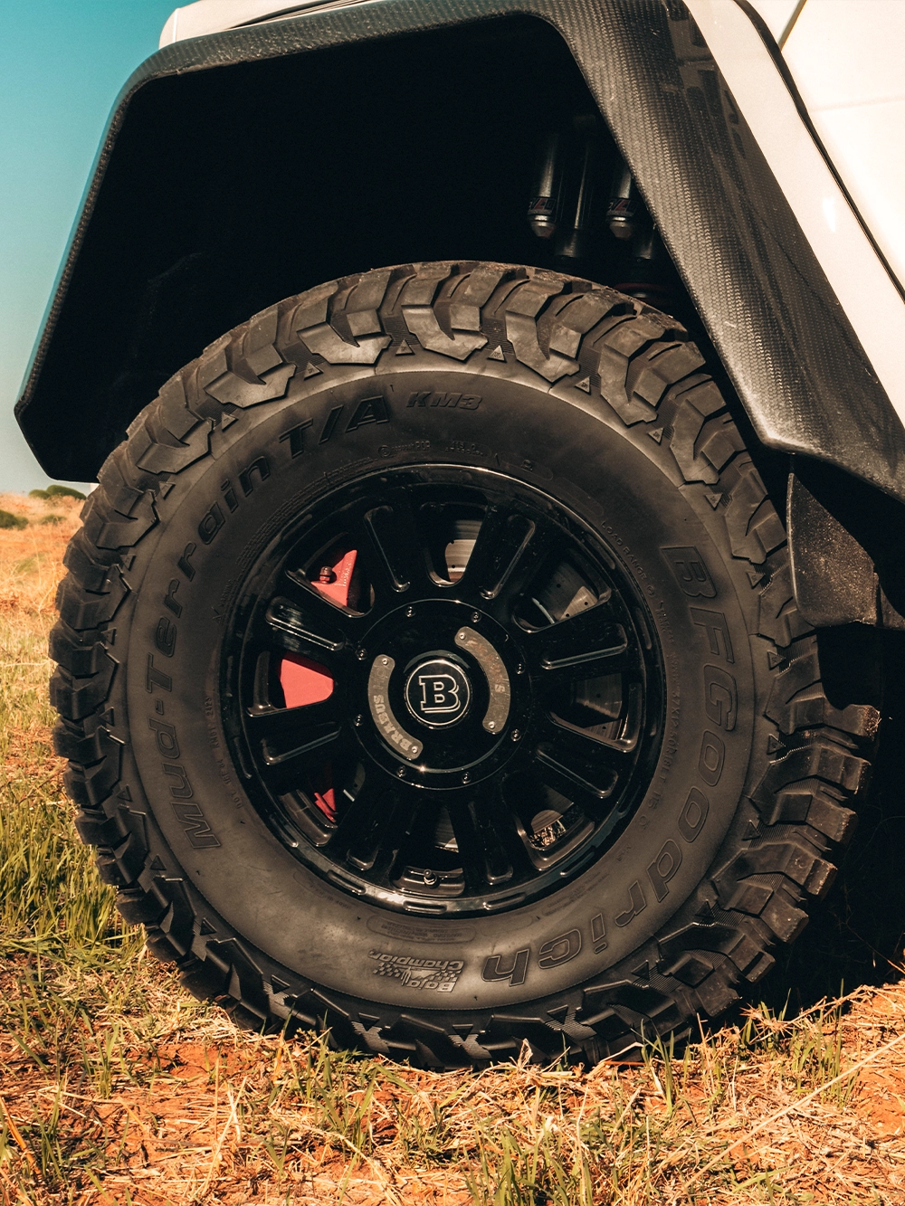 Mercedes-Benz G 500 4x4 Squared Brabus 2018 - תקריב ג'אנט וצמיג