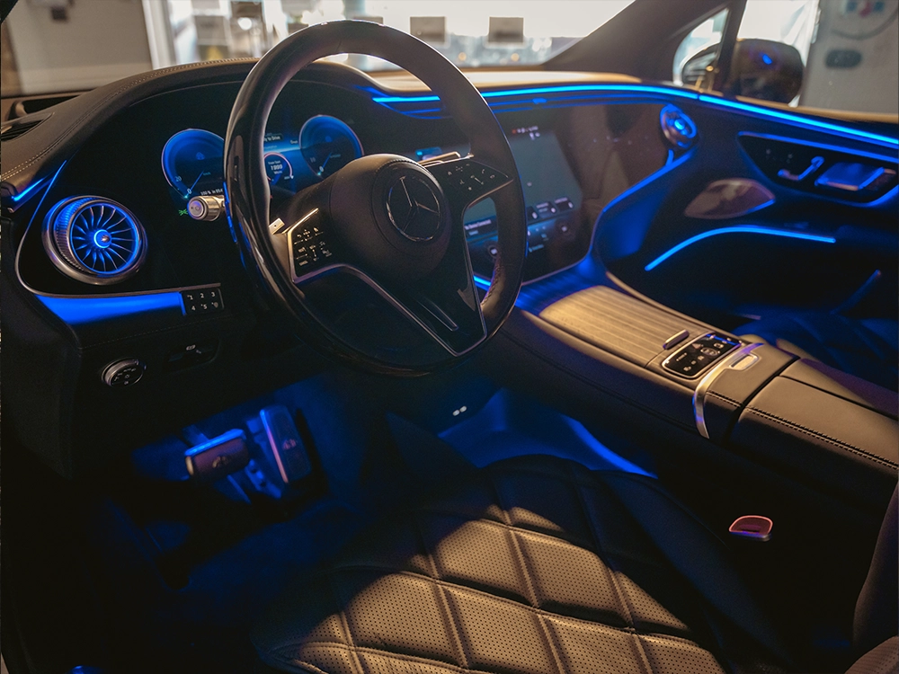 Mercedes-Benz Maybach EQS 680 - מושבים קדמיים