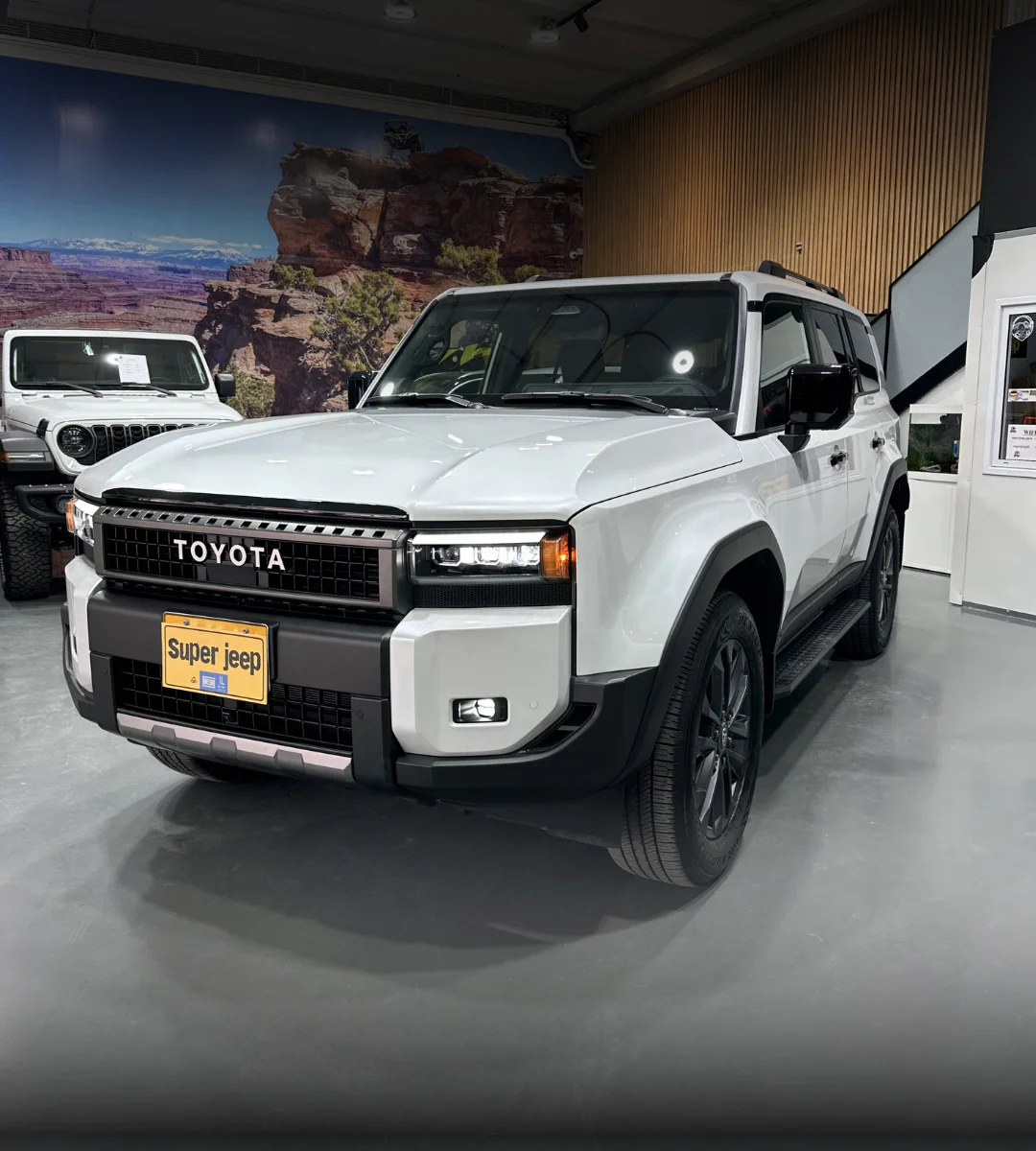 toyota-land-cruiser-premium-hybrid-2025-06