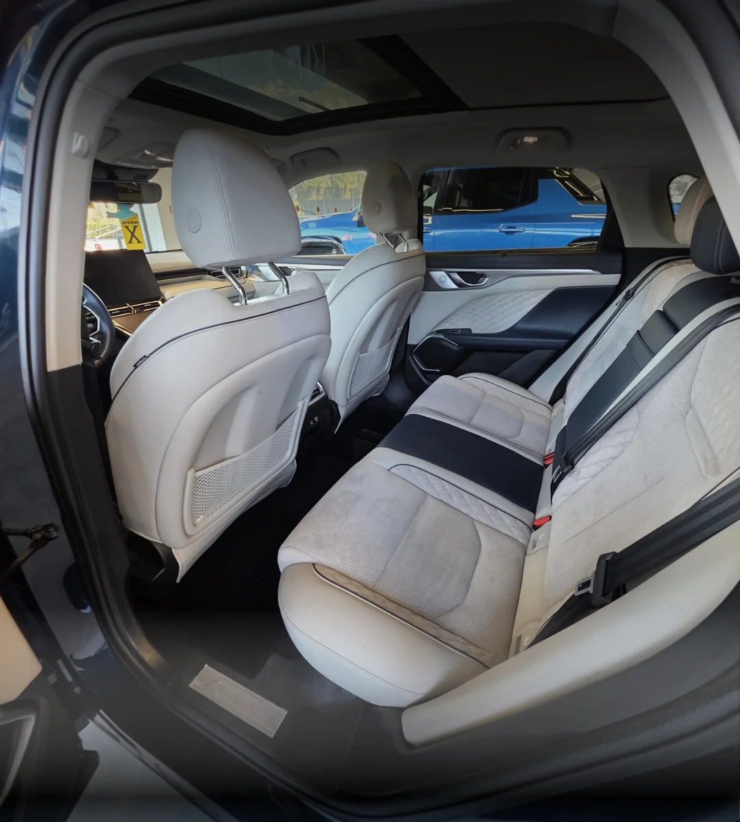 wey-coffee-01-luxury-2023-08